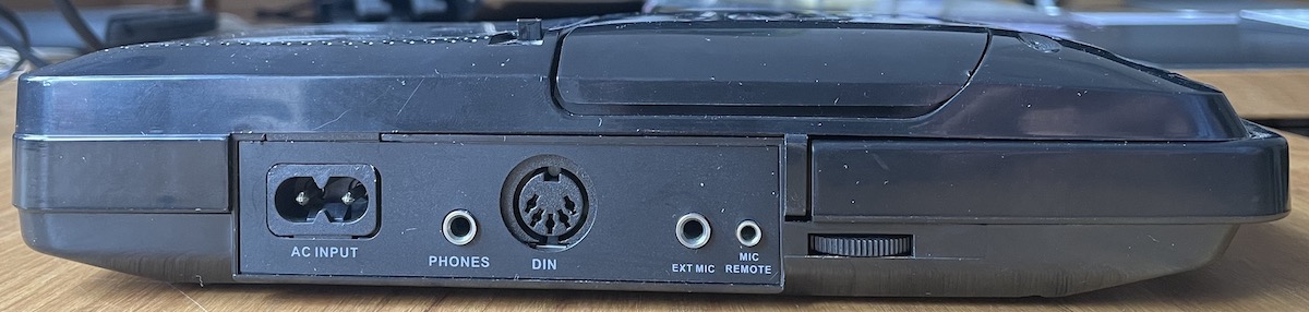AC-DC Cassette Recorder 5001