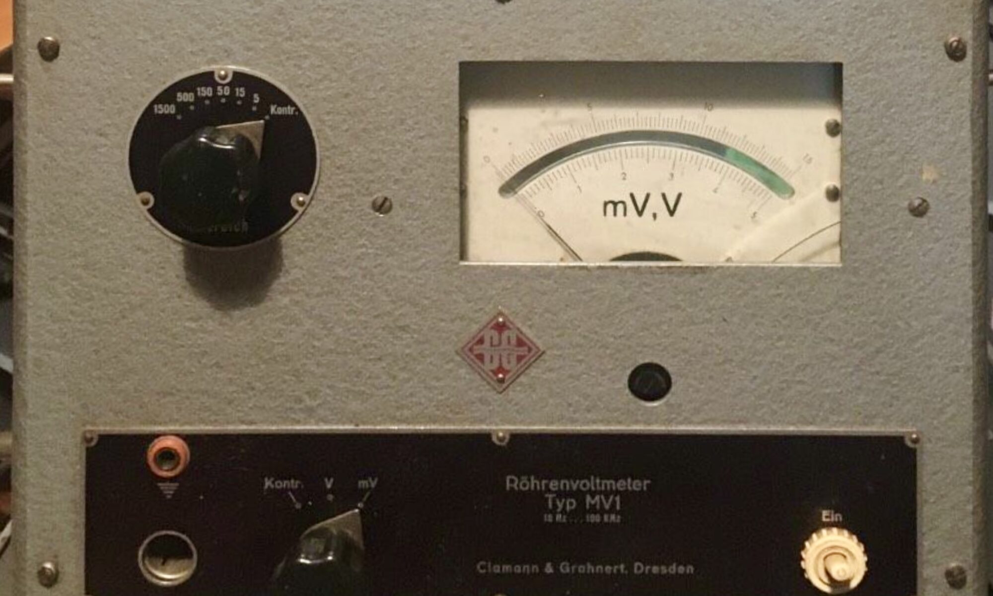 Röhrenvoltmeter MV1