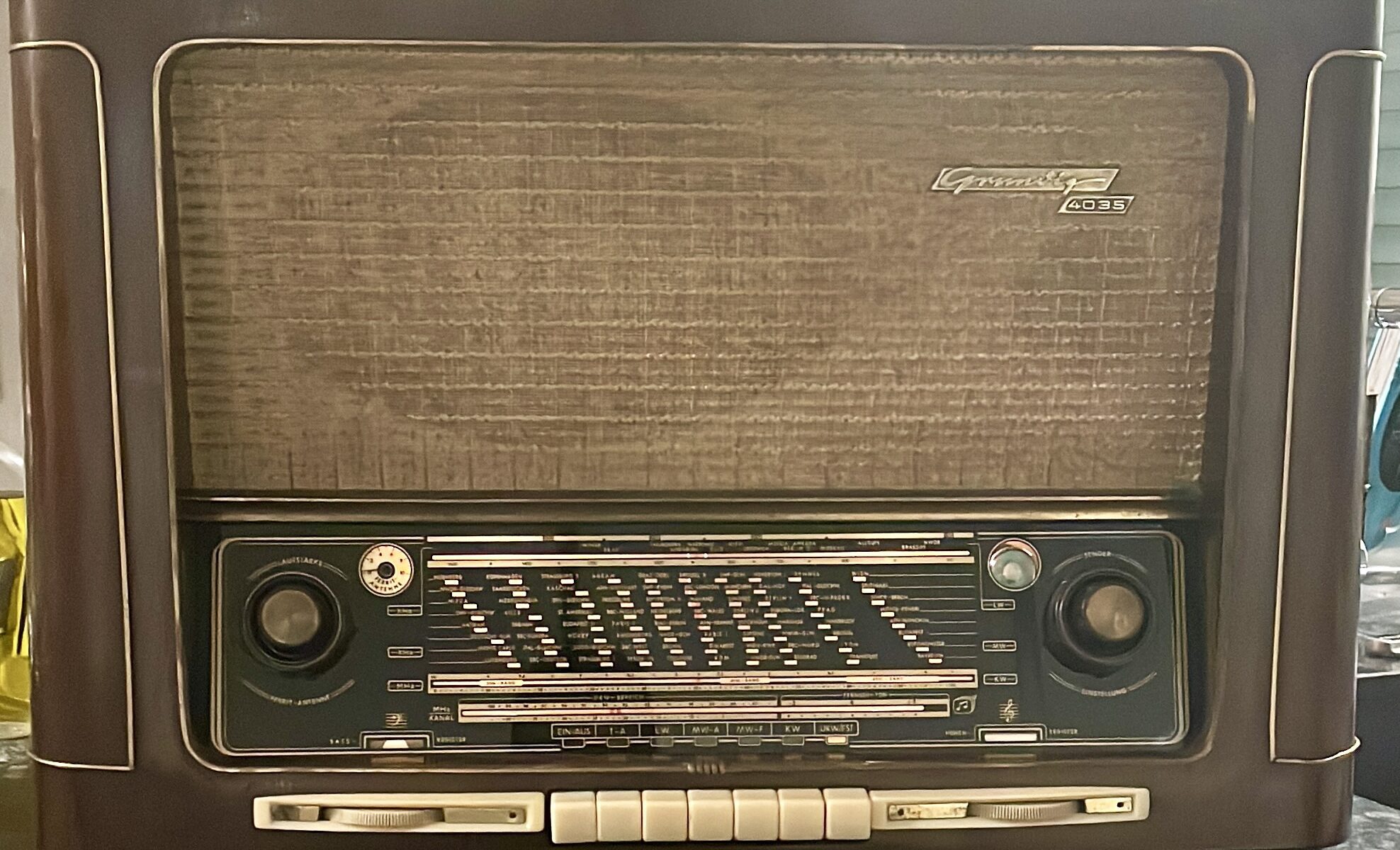 Grundig 4035W