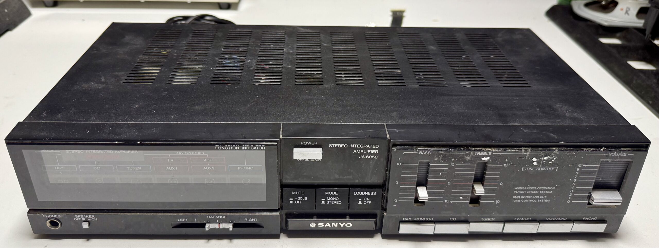 Sanyo Stereo Integrated Amplifier JA 6050